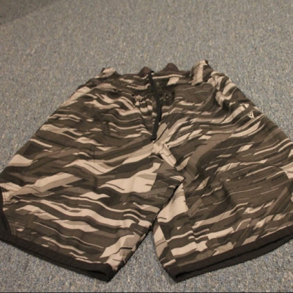 Size small underarmour athletic shorts